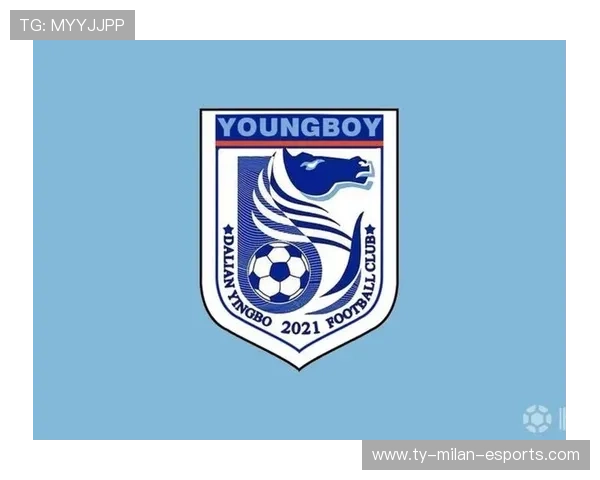 大连英博王禹中场控制节奏助力进攻