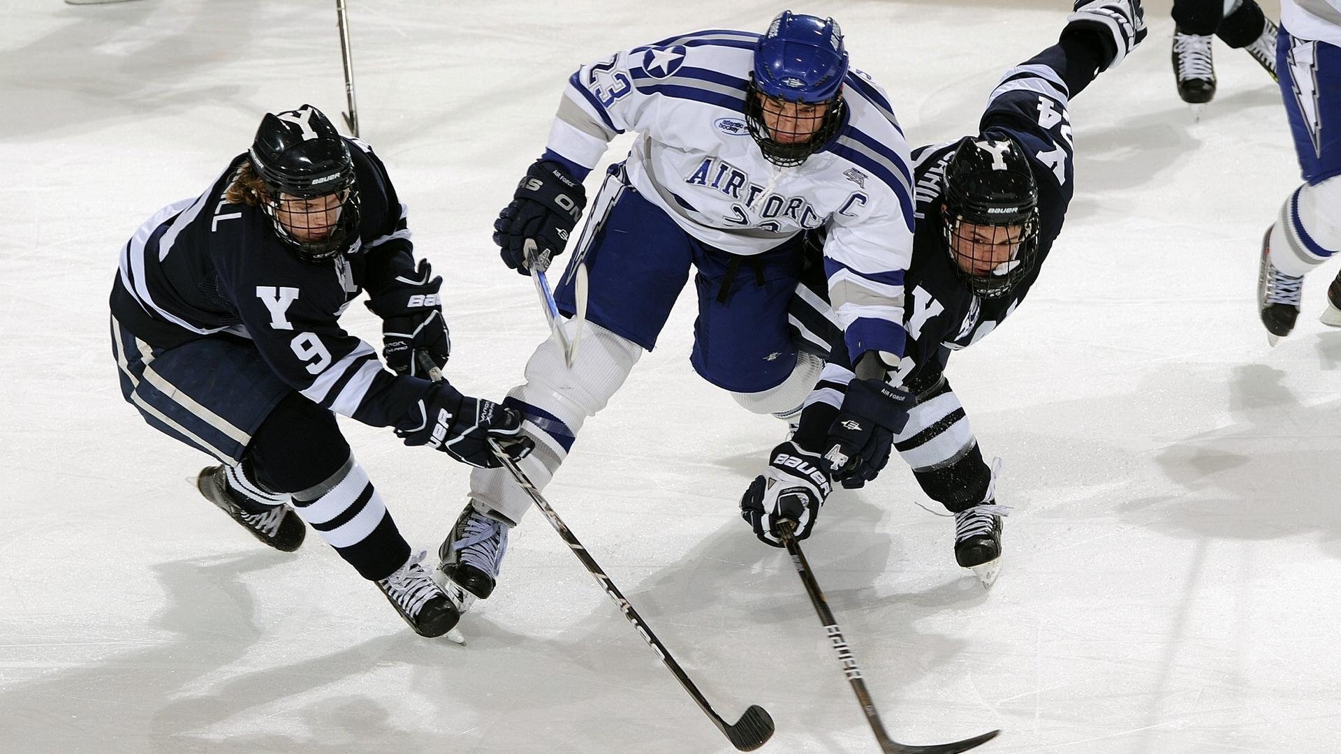 杨瀚森通过大量实战提升比赛判断和阅读能力,杨瀚宇是谁